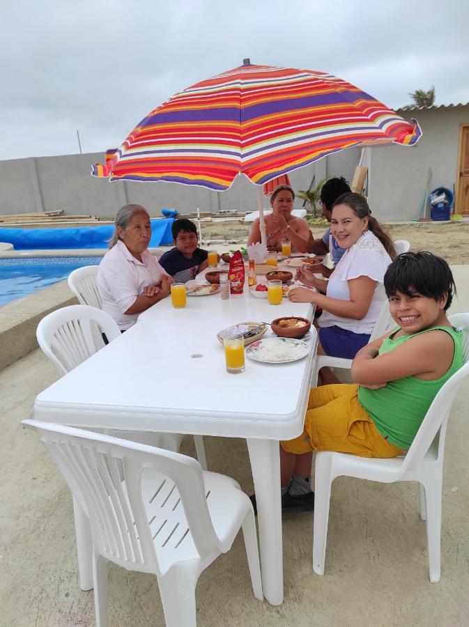 Hostal Las Garzas Del Pelado Playas Exterior photo